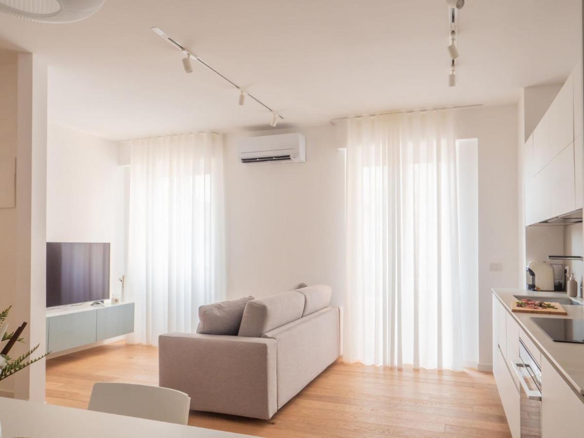 The Best Rent - Modern Apartment Near Corso Buenos Aires Milan Luaran gambar