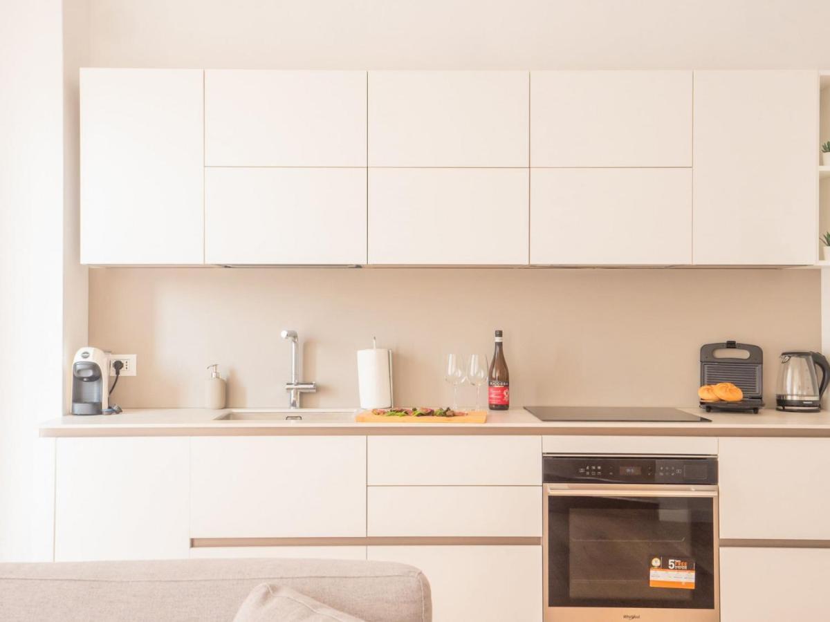 The Best Rent - Modern Apartment Near Corso Buenos Aires Milan Luaran gambar